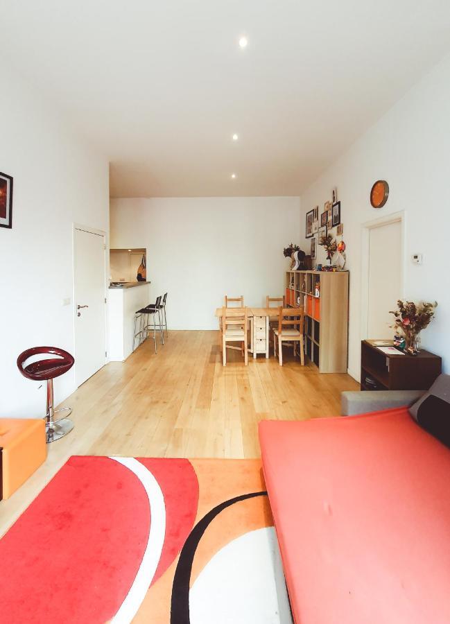 بروكسل Room At Chicken'S Shared Appartment المظهر الخارجي الصورة